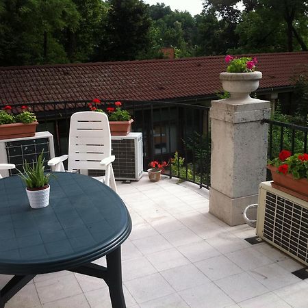 Kalmar Panzio Bed and Breakfast Budapest Eksteriør billede