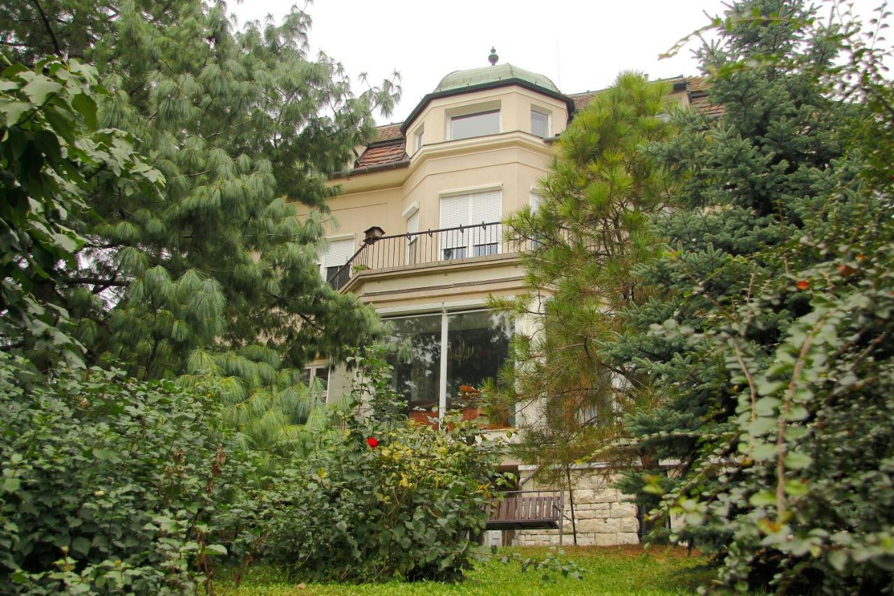 Kalmar Panzio Bed and Breakfast Budapest Eksteriør billede
