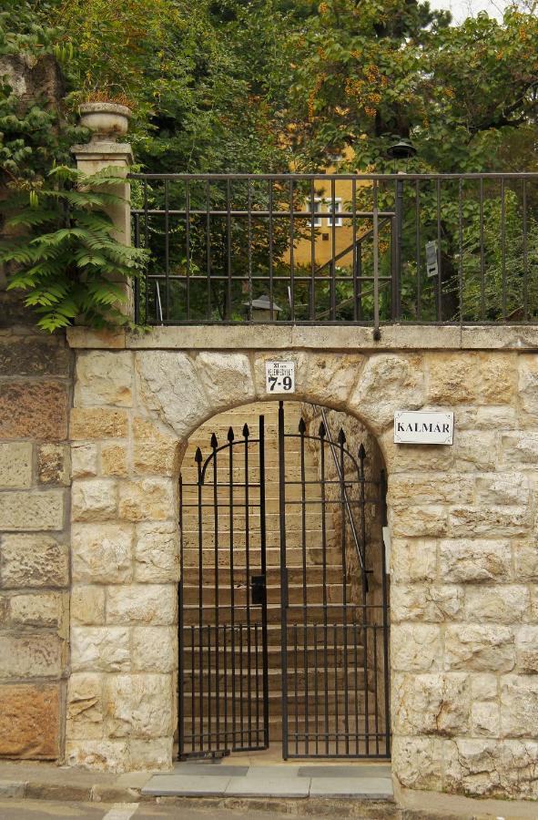 Kalmar Panzio Bed and Breakfast Budapest Eksteriør billede